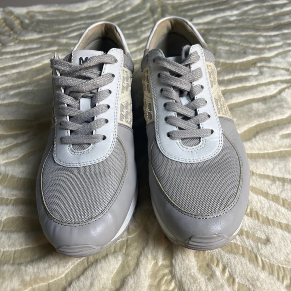 Michael Kors snickers grey size 8 M - Picture 8 of 10